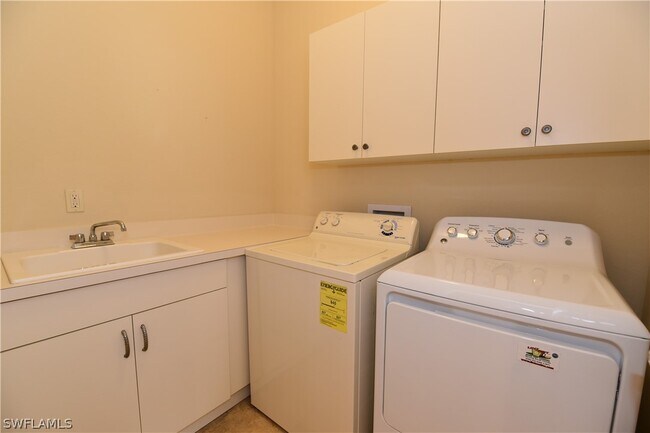 Building Photo - 21572 Baccarat Ln