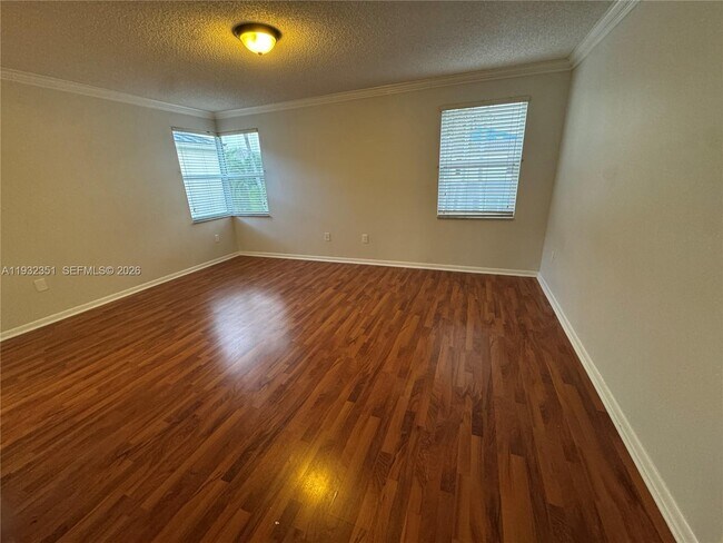 Building Photo - 327 NW 159th Ave