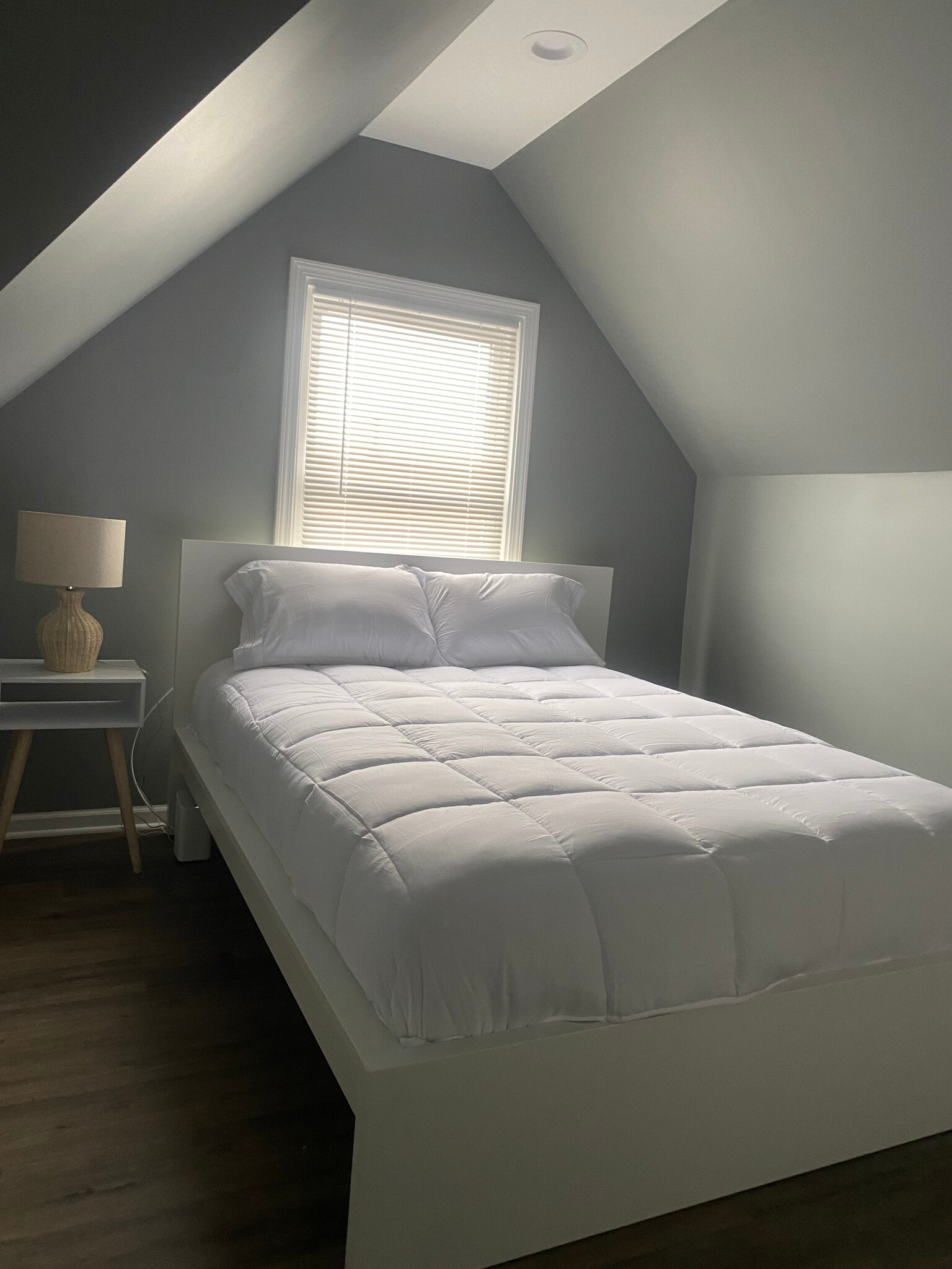 Bedroom - 10422 S Avenue L