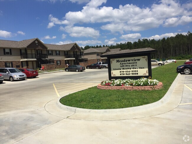 Building Photo - Meadowview Apartments