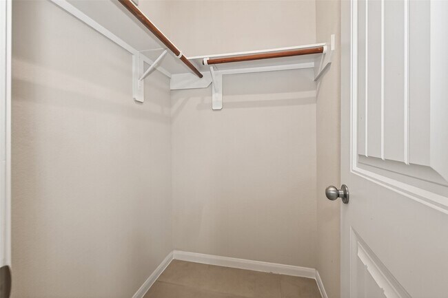 Building Photo - 19339 Vermillion Ct