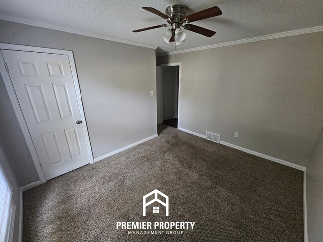 Building Photo - 6627 Winding Birch Dr