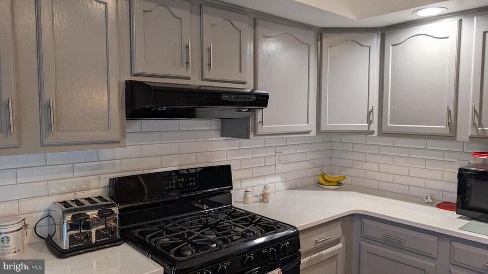 Building Photo - 401 Chambers Ridge