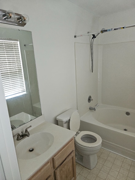 Building Photo - 4352 Bubbling Brook Ct
