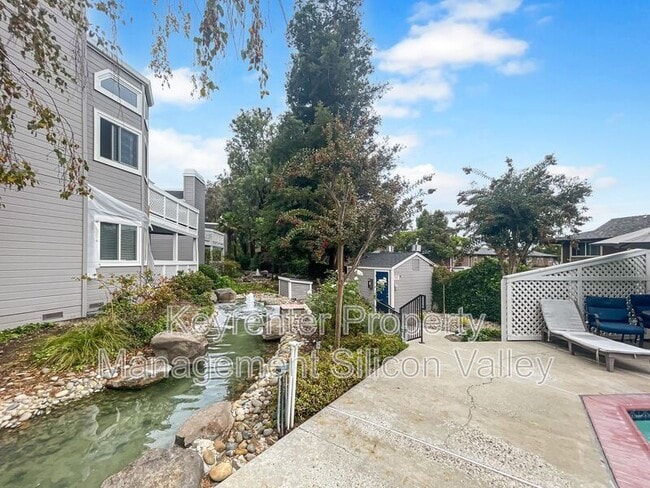 Building Photo - 4870 Lakebird Pl