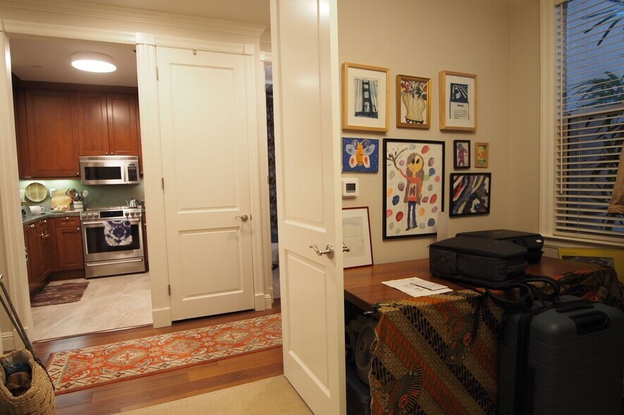 Building Photo - 3326 California St