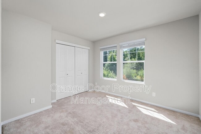 Building Photo - 5611 151st St Ct E