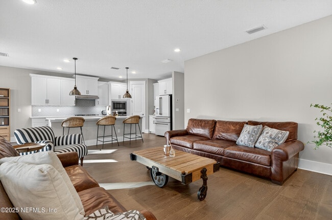 Building Photo - 434 Settler's Landing Dr