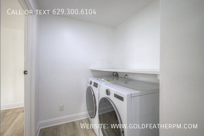 Building Photo - 1707 17th Ave N