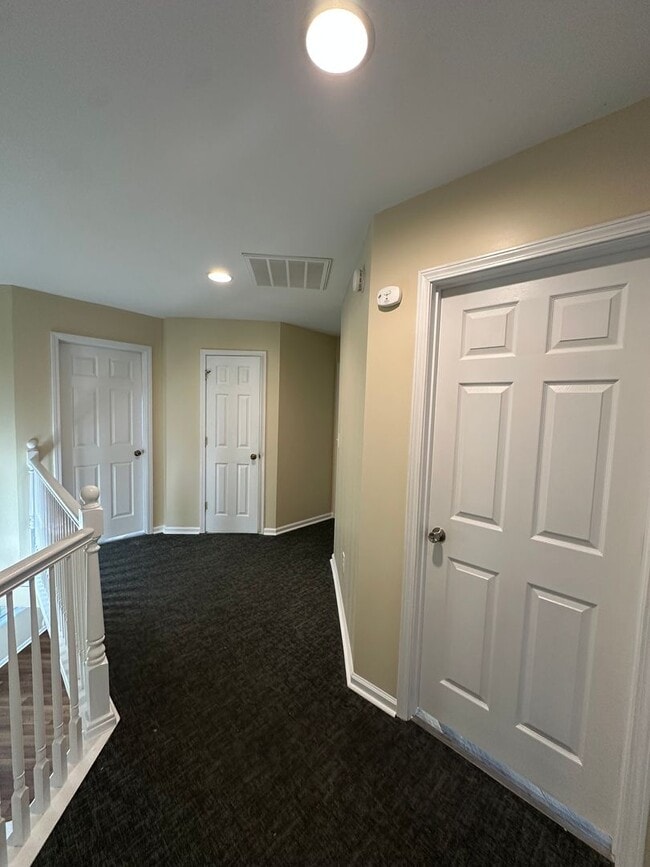 Building Photo - 204 Grandford Pl