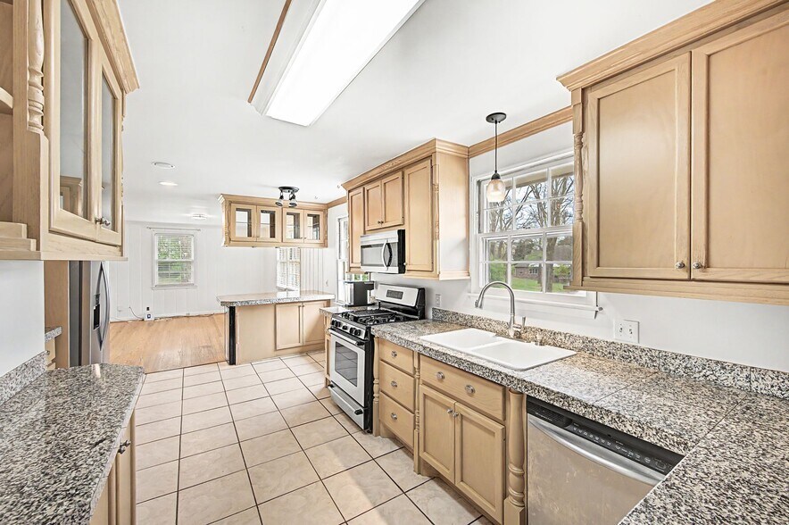 Building Photo - 3529 Trimble Rd