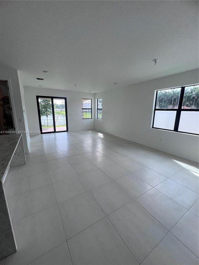 Building Photo - 4784 SW 72nd Terrace