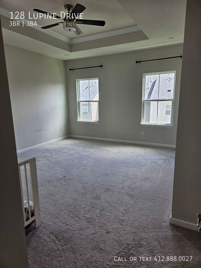 Building Photo - 128 Lupine Dr