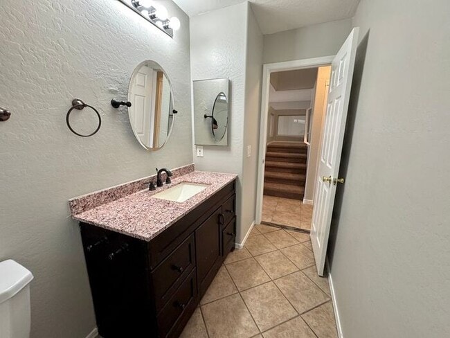 Building Photo - Amazing 4BD, 3BA house in Pinal county (31...