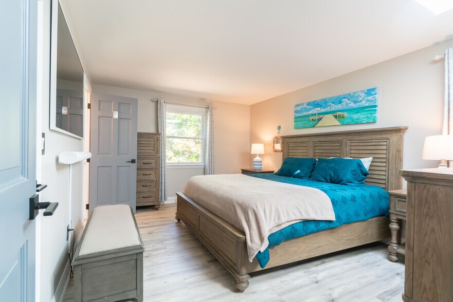 Master Bedroom - 2778 Albany Ave