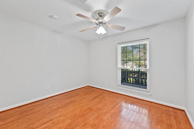 Building Photo - 20618 Fieldtree Dr