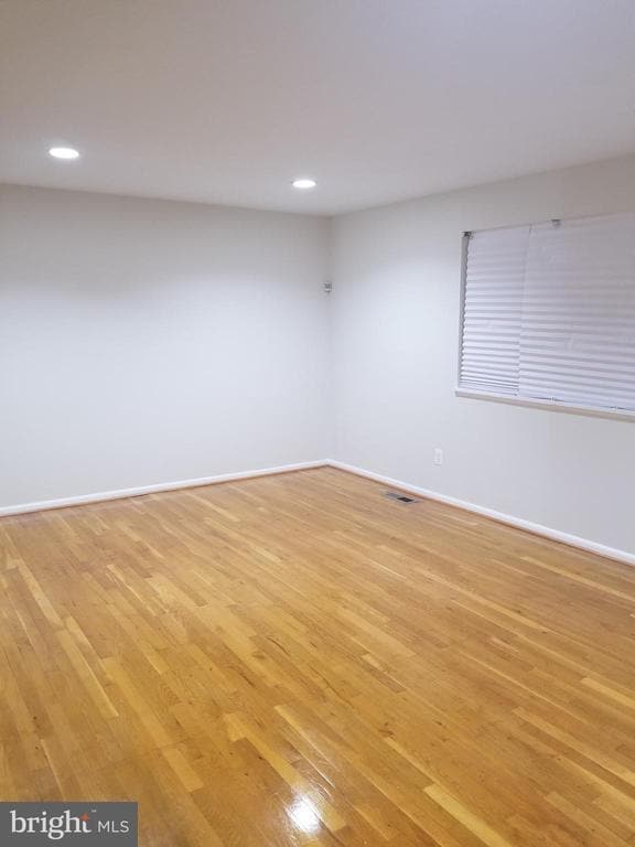 Building Photo - 836 Booker Dr