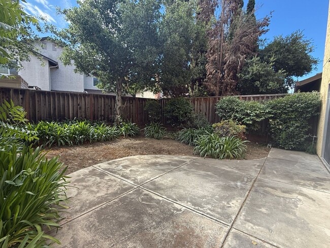 Building Photo - Bright & Remodeled 3 Bedroom 2.5 Bath Home in North San Jose