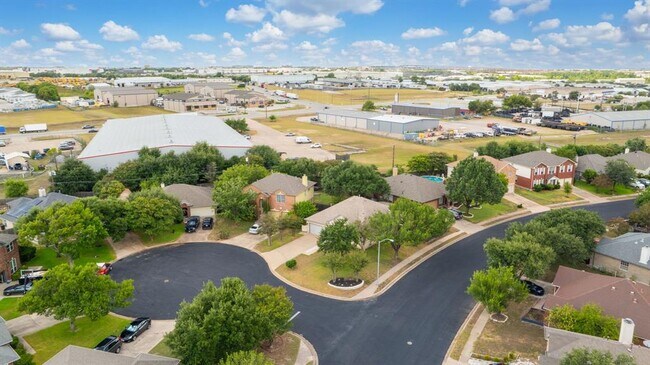 Building Photo - 1600 Viki Lynn Ct