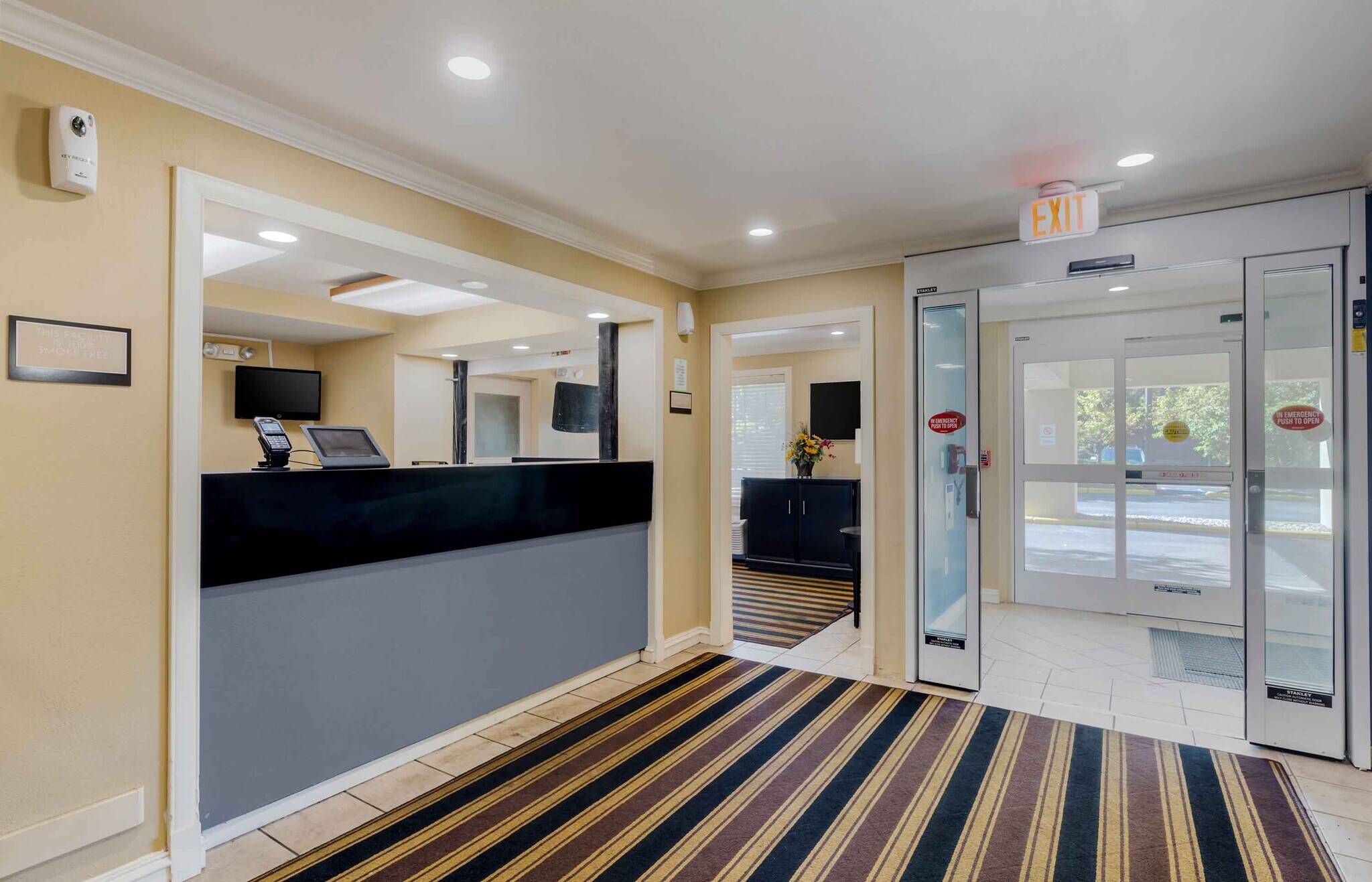 Building Photo - 52 4th Ave