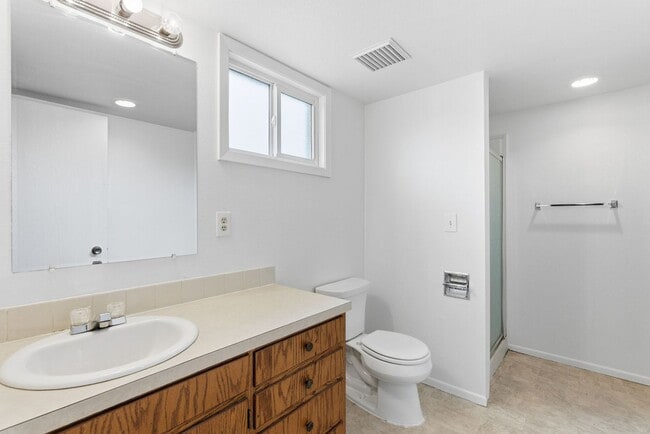 Building Photo - Charming 4 Bed, 2 Bath w/ Garage! *HOLIDAY SPECIAL: $1,000 OFF!*