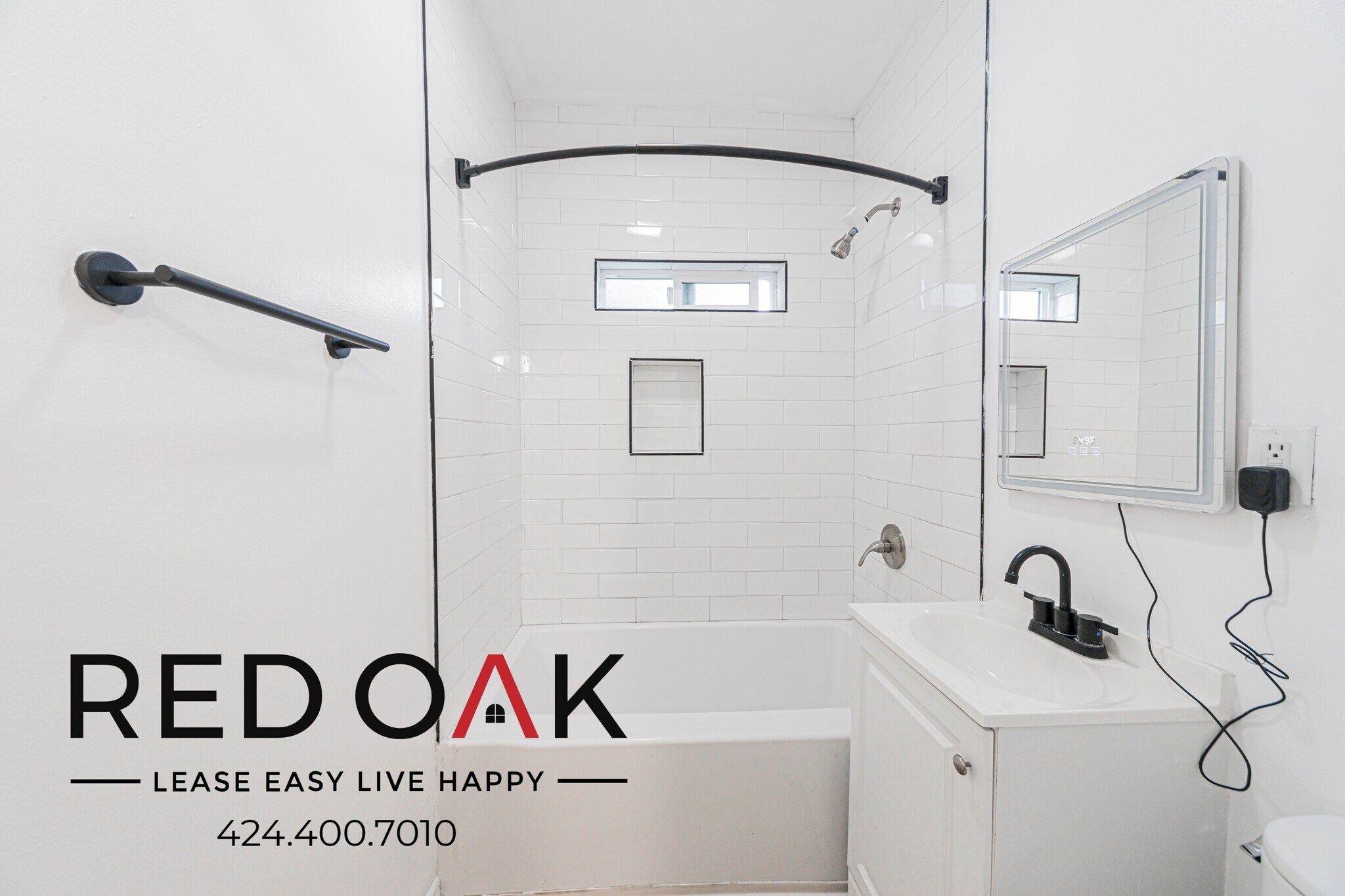 Building Photo - 816 S Park View St