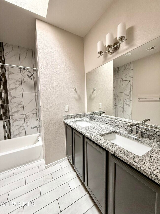 Building Photo - 4817 Mark Avizo