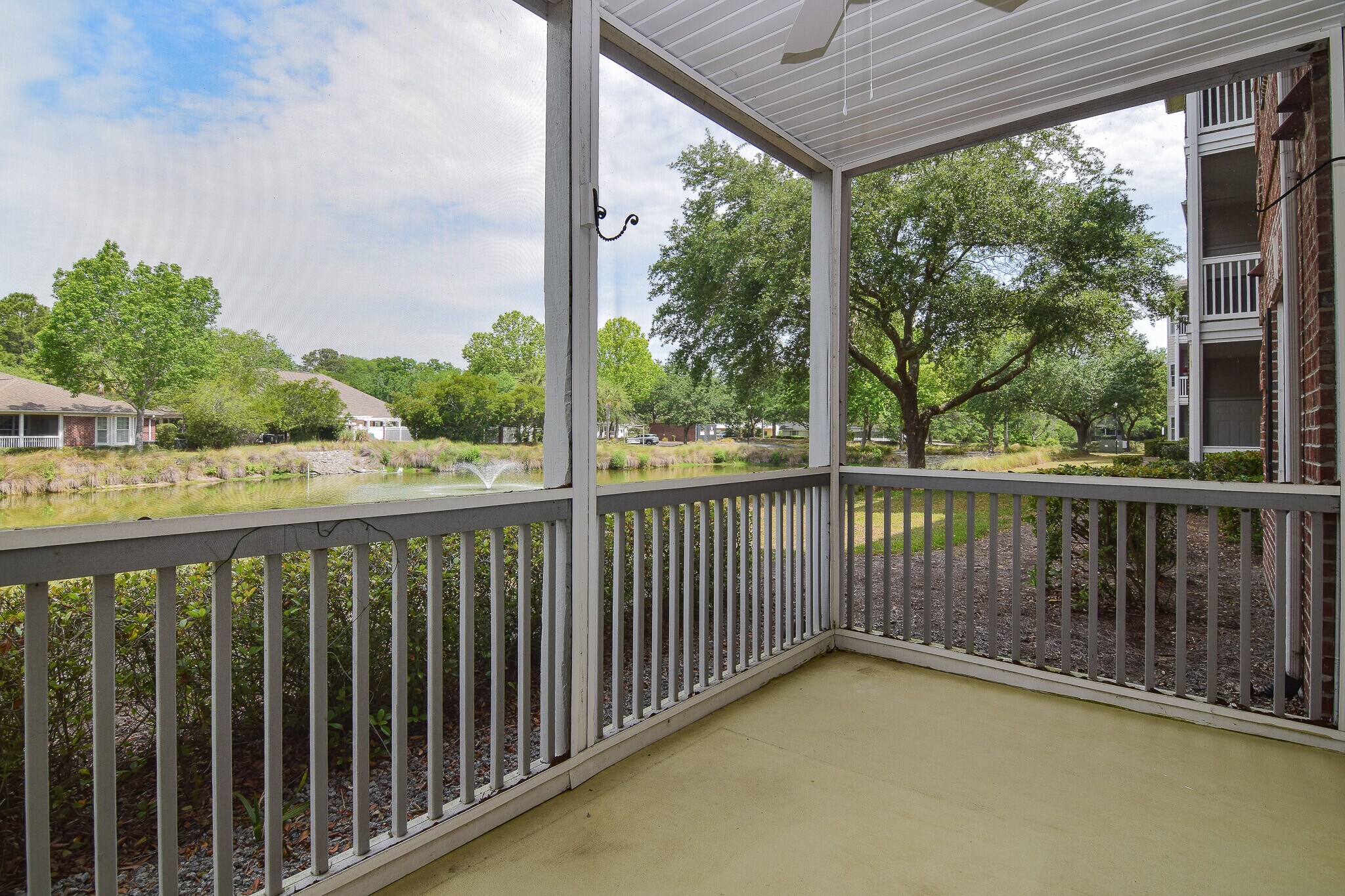 Building Photo - 1481 Cambridge Lakes Dr