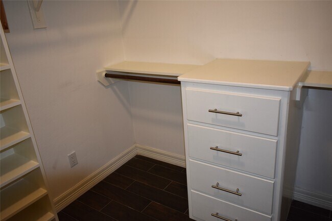 Building Photo - 5302 Fairwick Ct