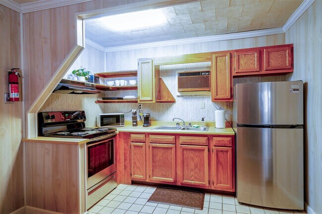 Building Photo - 90 Faulkner Rd