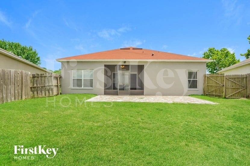 Building Photo - 4810 Waterside Pointe Cir