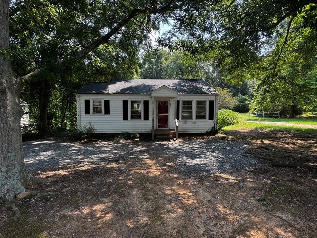 Building Photo - 350 Grice St