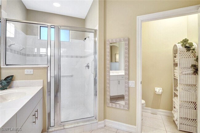Building Photo - 784 Carrick Bend Cir