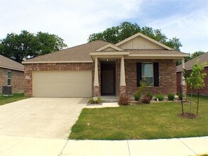 Building Photo - 1721 Megan Creek Dr