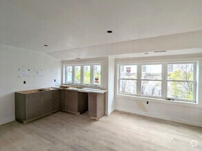 Building Photo - 105 Shore Dr