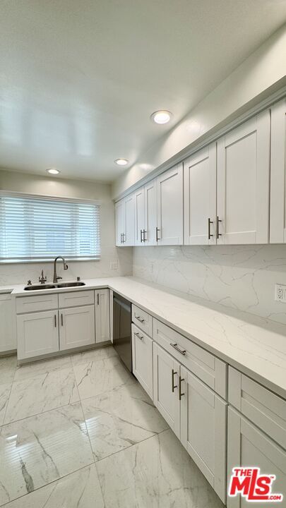 Building Photo - 408 S Spalding Dr