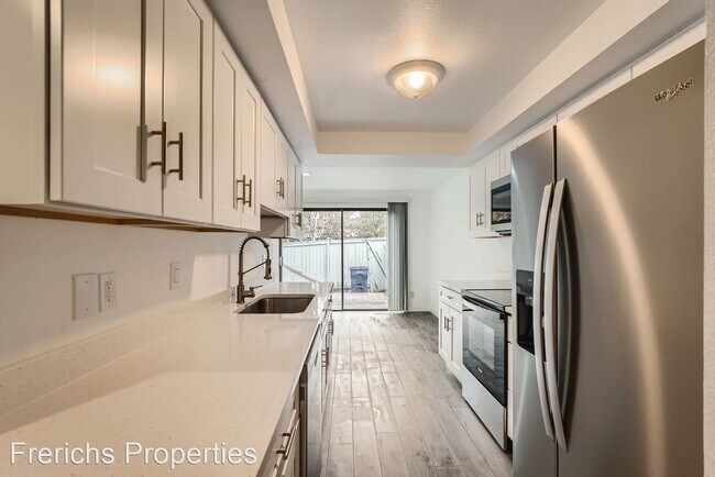 Building Photo - 3 br, 2.5 bath House - 2919 27th St SE