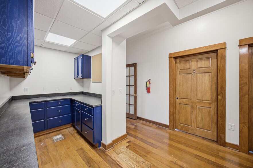 Building Photo - 823 McCallie Ave