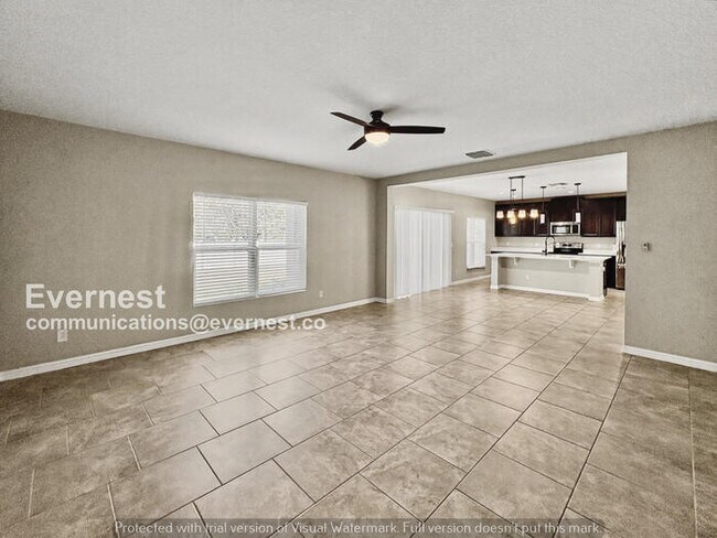 Building Photo - Limited Time Special Offer / 5 Bed, 3.5 Bath Home with Garage / Pet-Friendly / Vouchers Accepted ...