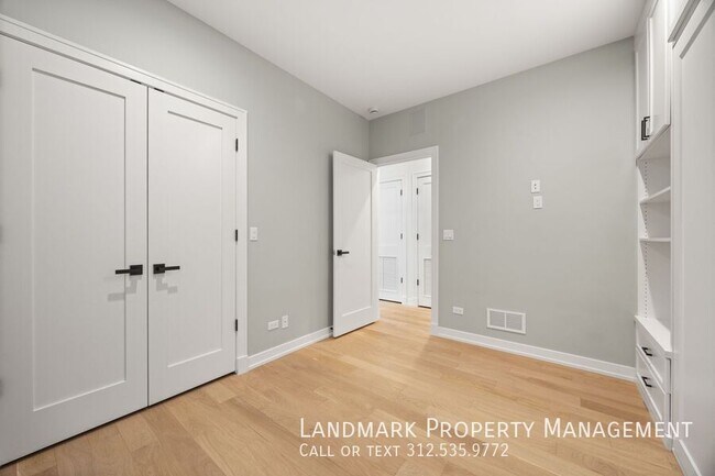 Building Photo - 2658 N Bosworth Ave