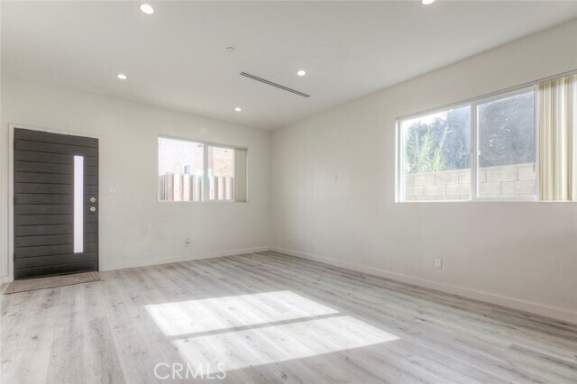 Building Photo - 10343 Jardine Ave