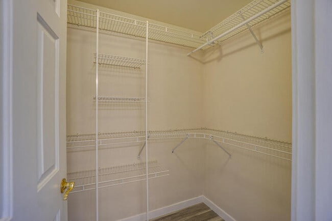 Building Photo - BEAUTIFUL FOUR BEDROOM LOCATED IN THE SHERWOOD SUB DIVISION