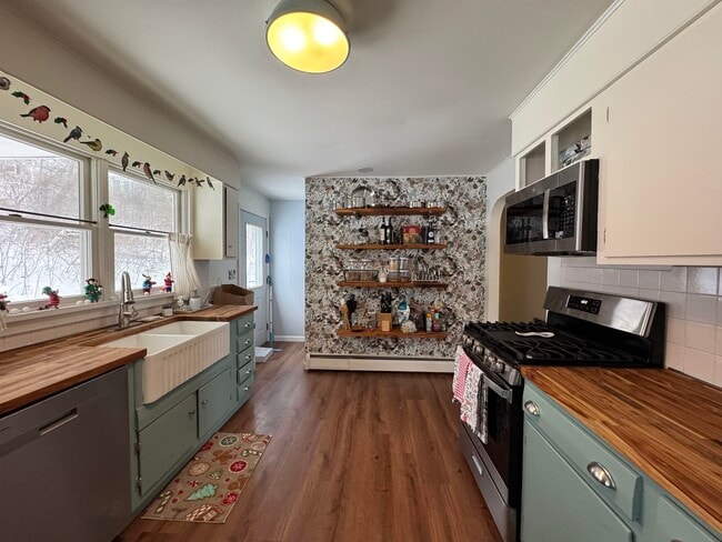 Building Photo - 78 Stoney Fields Rd