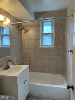 Building Photo - 3831 Hamilton St