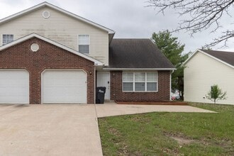 Building Photo - 108-110 Elk Dr