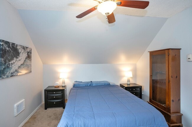 Building Photo - Spacious and Updated Rainier Meadows Home with Private Backyard