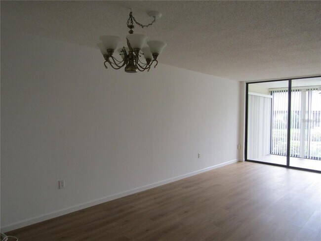 Building Photo - 5236 Lake Village Dr