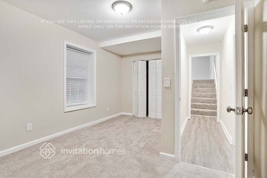 Building Photo - 6556 Willow Ln