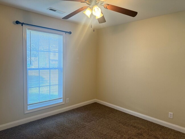 Building Photo - Great Location!! Beautiful Partial Brick H...