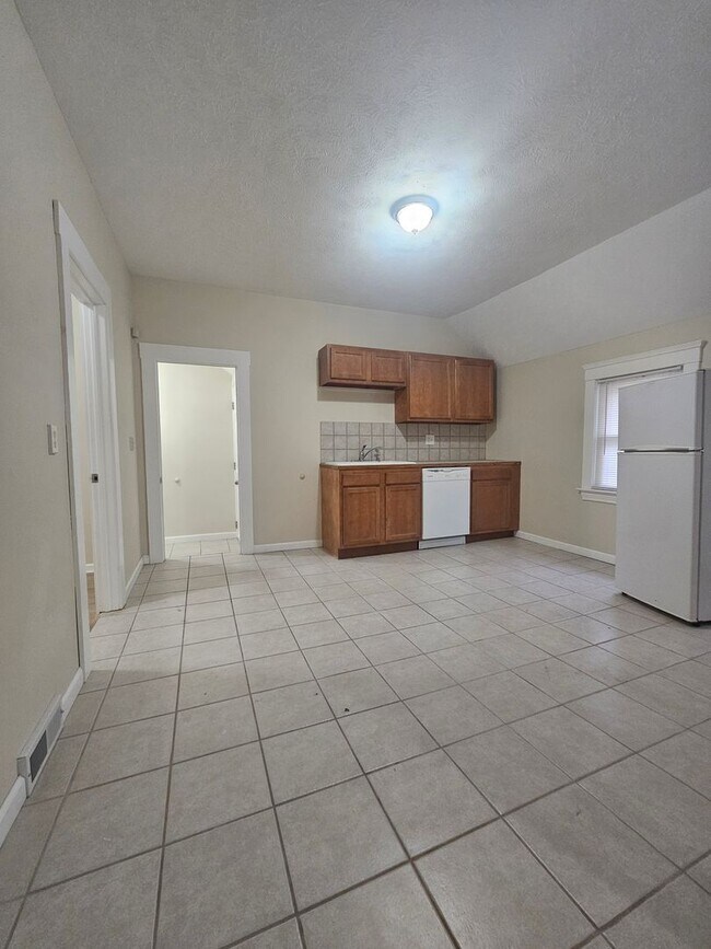 Building Photo - 3643 W 47th St